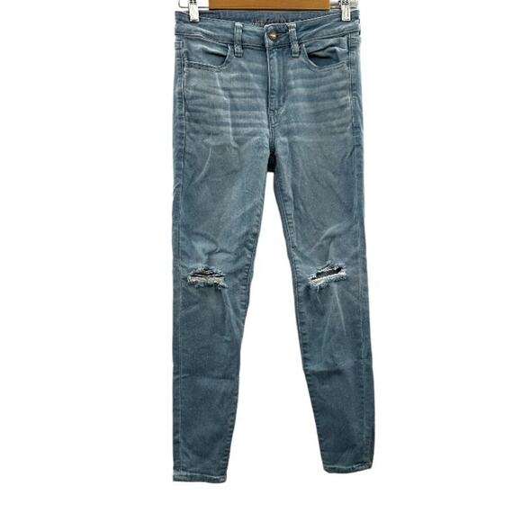 American Eagle Light Wash Distressed‎ Mid Rise Ankle Skinny Jeans Size 2 Short - Picture 1 of 10